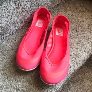 Adidas Neo ballet flat sz 6